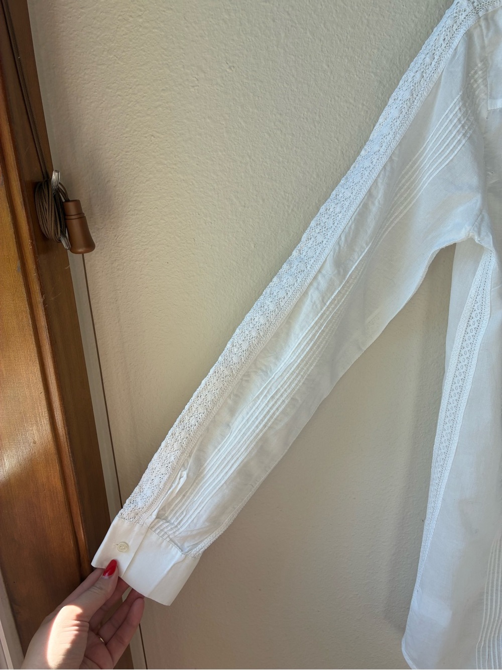 Theory 100% Cotton Pintuck Lace Victorian Blouse in White (Size: XSP) - Picture 5 of 14